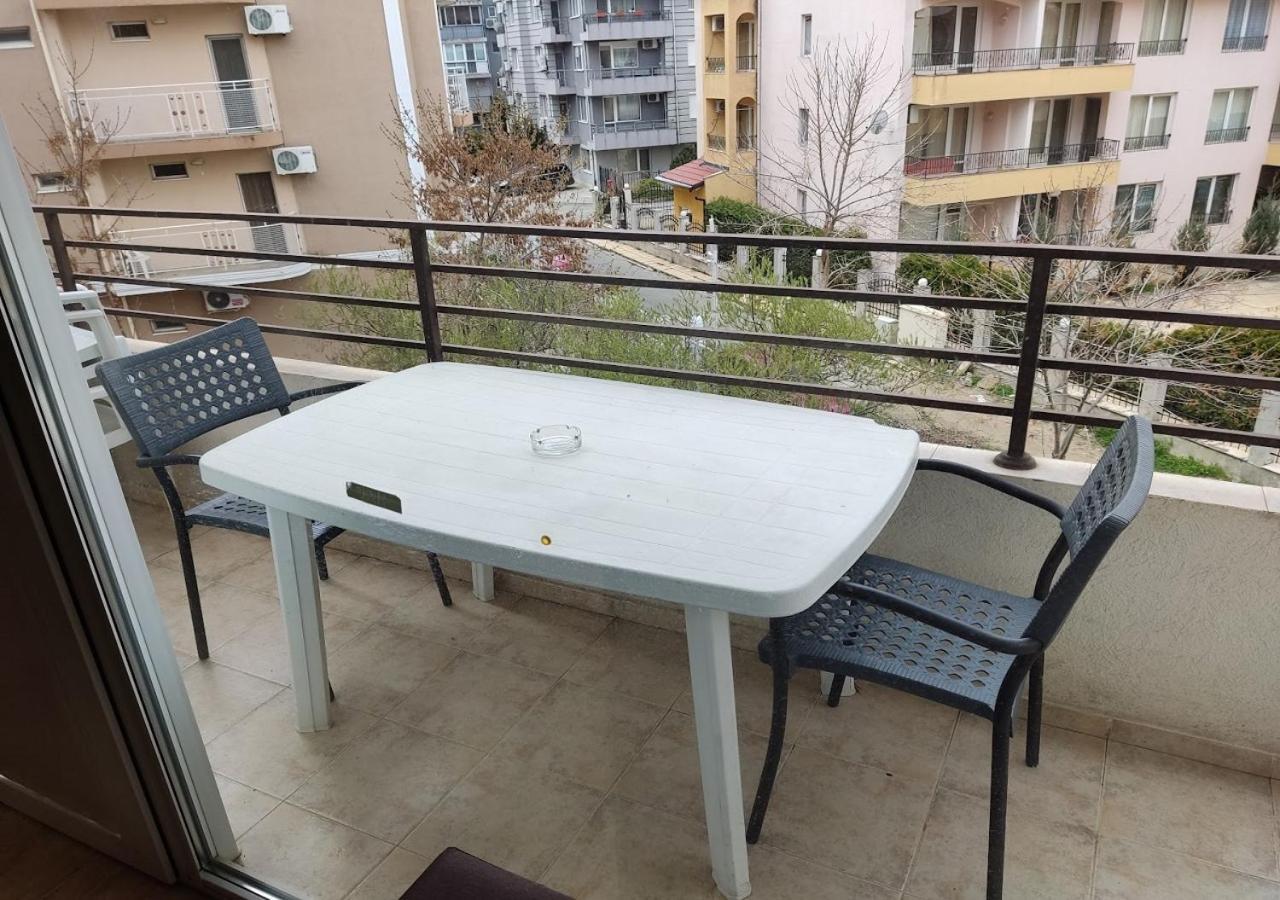 Charis Cozy Family Apart At Sun Village Complex Close To The Beach Sunny Beach Exterior foto